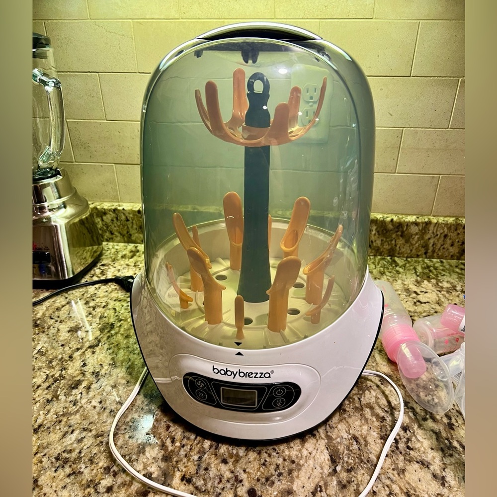EUC baby brezza bottle sanitizer and dryer